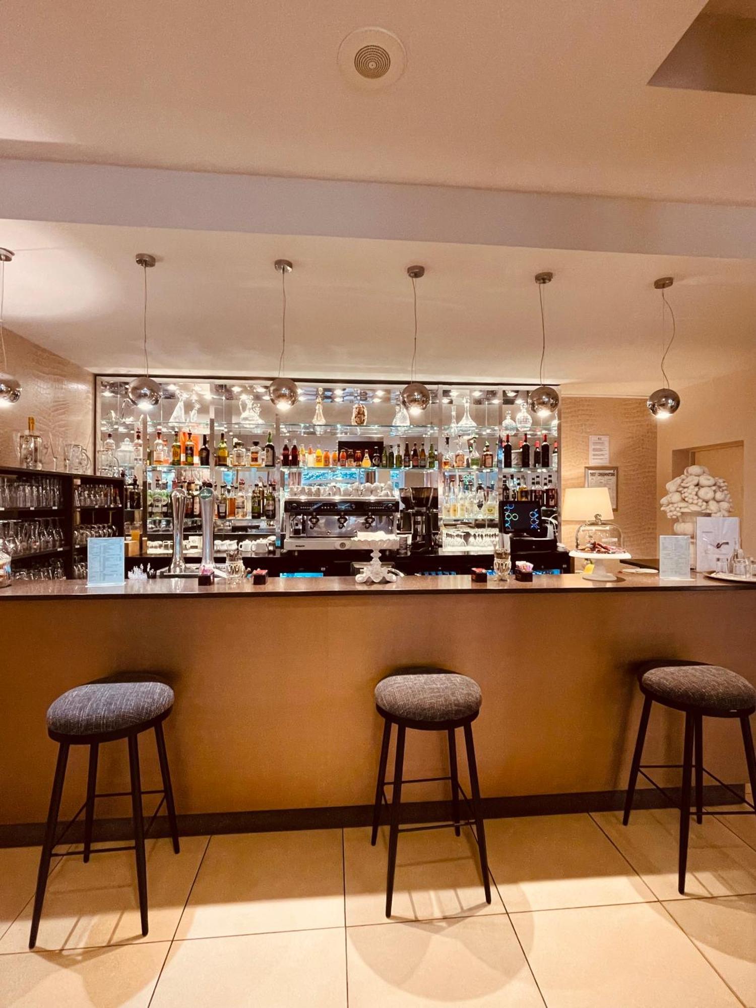 לורדה Hotel Miramont מראה חיצוני תמונה